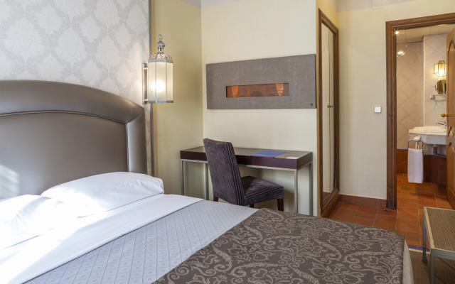 Hotel Macià Alfaros