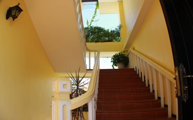 Hamilton Oceanview Villa