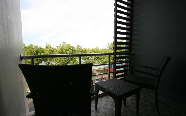 Apo Hotel