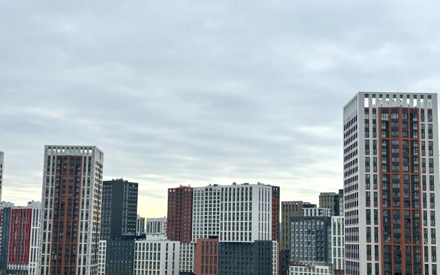 4 Сезона на бульваре Давлеткильдеева 18