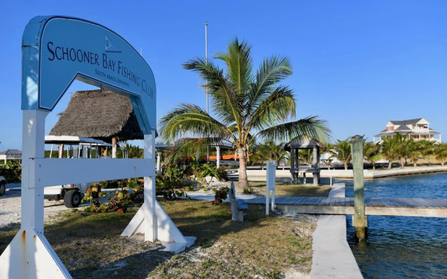 The Sandpiper Inn & Cottages