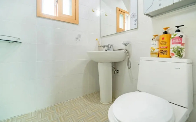 Gangneung Hayanwood Pension