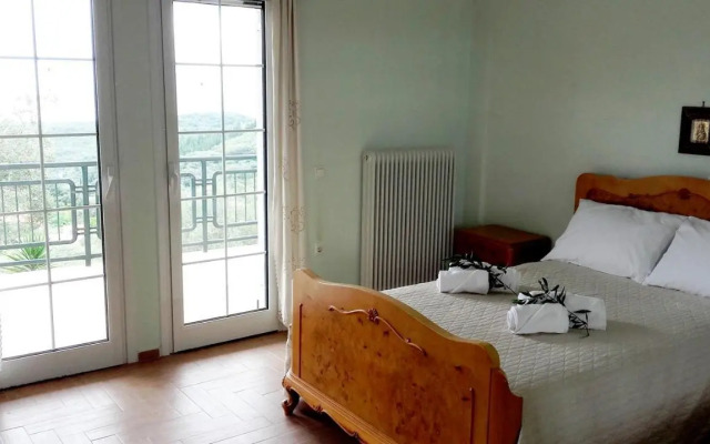 Deskas House. Two Floor Apartment With Excellent View