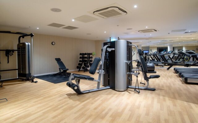 Holiday Inn Express London Heathrow T4 by IHG