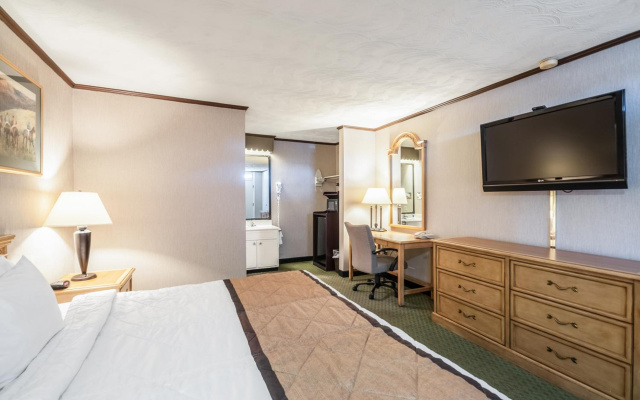 Rodeway Inn & Suites Charles Town