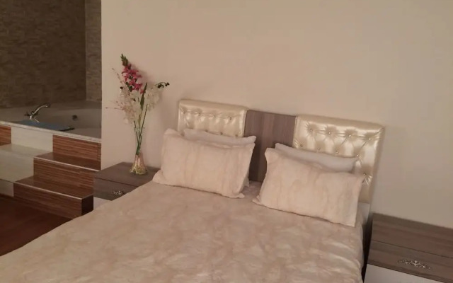 Legend Hotel Tem