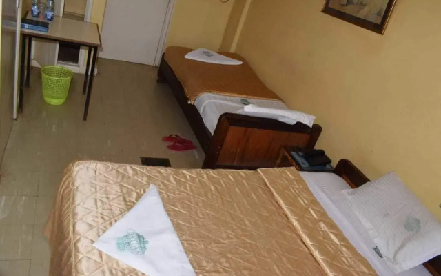 Batian Grand Hotel