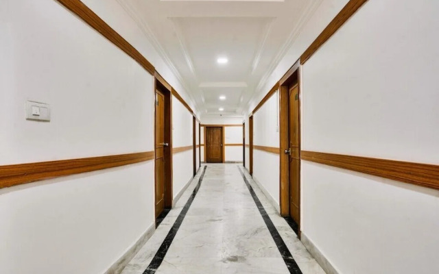 iROOMZ Hotel Hyderabad Towers