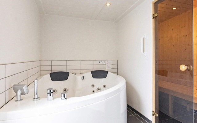 8 Person Holiday Home in Ebberup