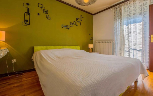 Apartment in Novi Vinodolski 39137