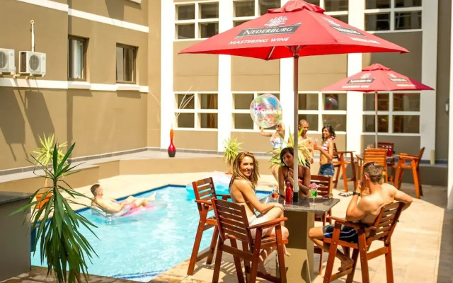 Sierra Square Hotel