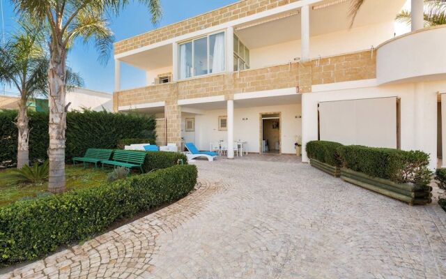 Villa La Strea by Barbarhouse