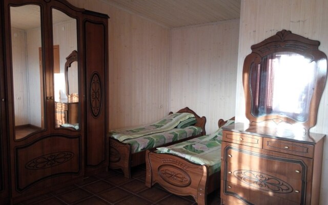 Guest House Uyut