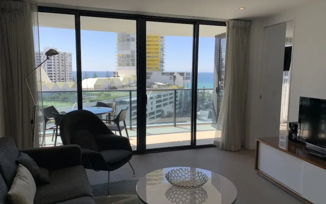 The Oracle Broadbeach 906