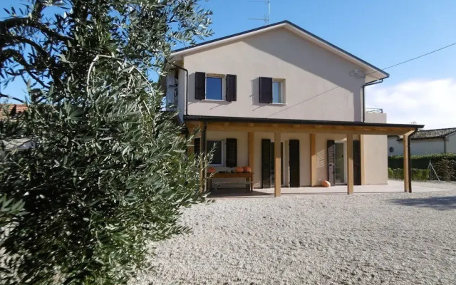 Bright Apartment in a Farmhouse With Swimming Pool
