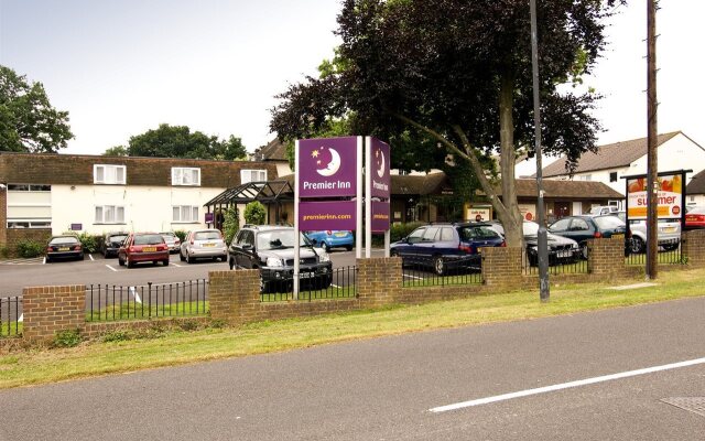 Premier Inn Gatwick Crawley Town (Goffs Park)