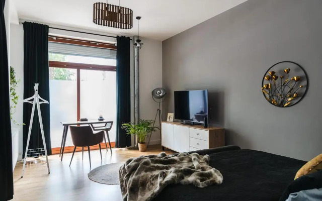 90sqm 2BR Design Gem - outdoor terrace