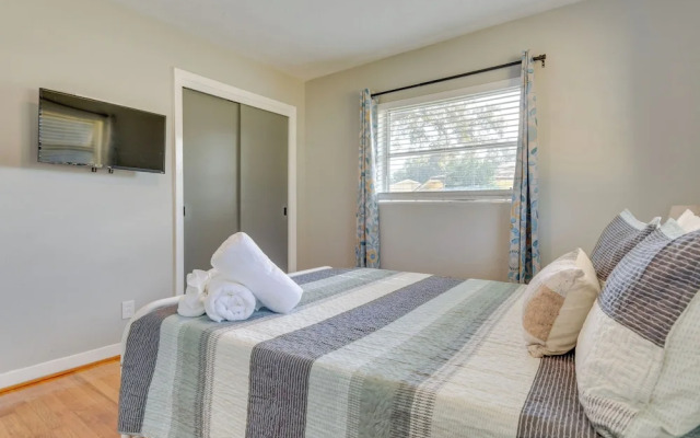 Stylish Pensacola Retreat w/ Patio & Grill!