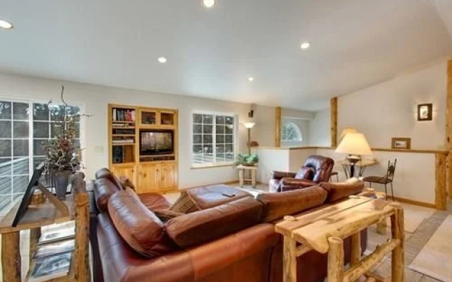 789 Tuolomne Drive