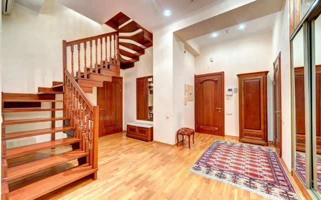 LUX Apartments Shelkovichnaya