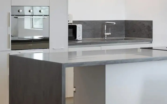 Vouliagmeni Serenity Residence