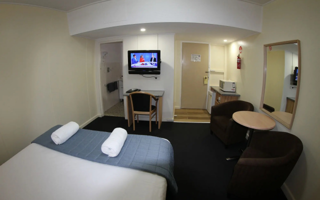 Sleepy Hill Motor Inn