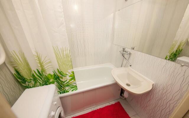 Апартаменты на улице Алексеева 111