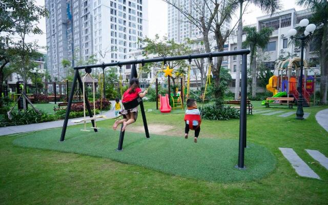 *Ha Long Homestay @ Sunrise Apartment- 4 BR