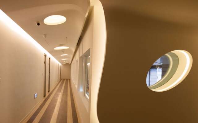 Yanold Fashion Spring House