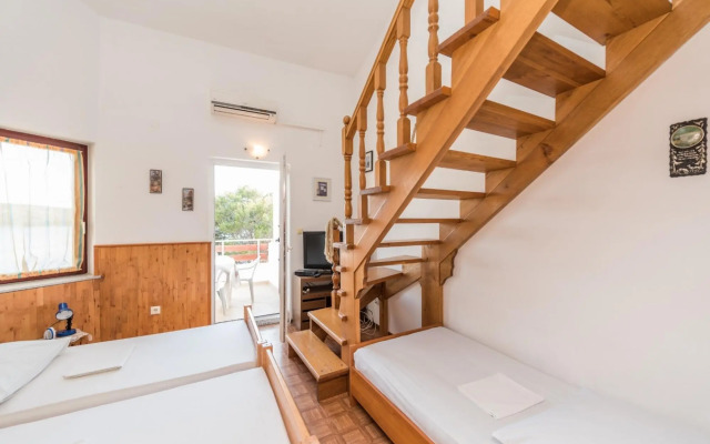 Jadra - 28 m from beach - A3(2+3)