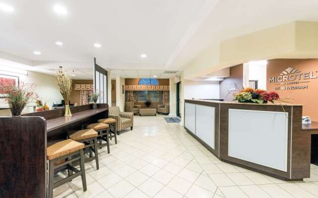 Microtel Inn and Suites Eagle Pass