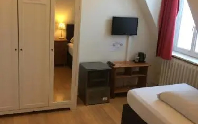 The Dubliner Hotel & Irish Pub