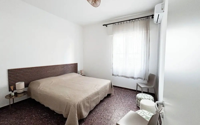 Seafront Apartment With Private Parking