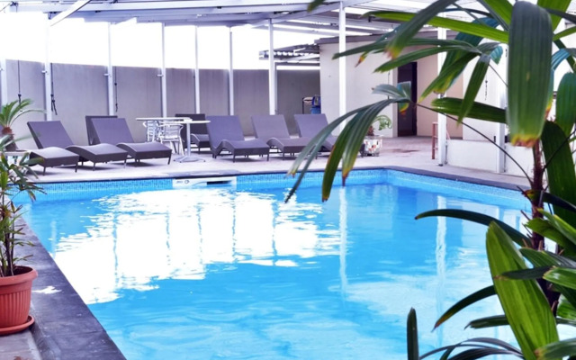 Grand Elite Hotel