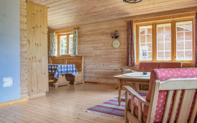 Beautiful Home in Olden With 3 Bedrooms and Wifi