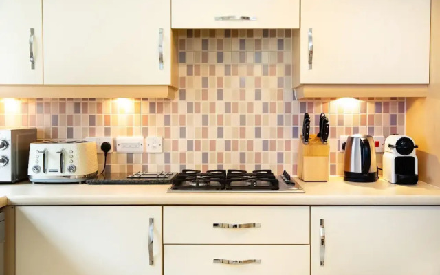Brightleap Apartments - Hopton House