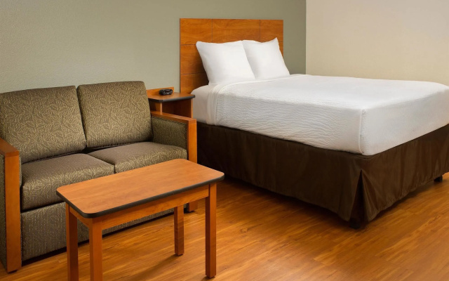 Studio 6 Extended Stay Shreveport Airport LA