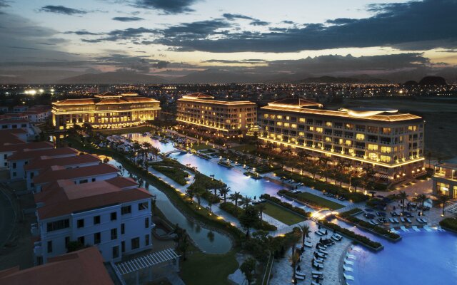 Sheraton Grand Danang Resort & Convention Center