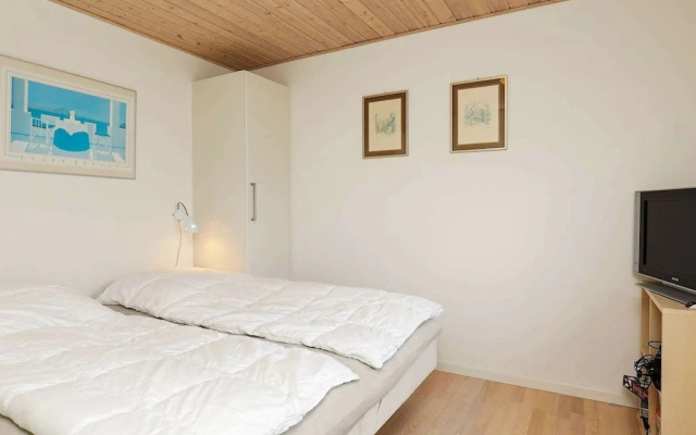 10 Person Holiday Home in Hvide Sande