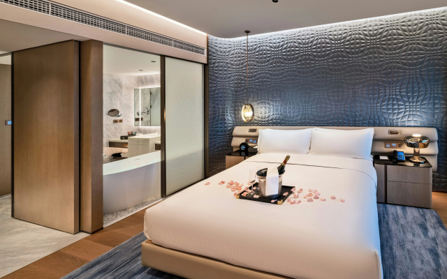 Hilton Shenzhen World Exhibition & Convention Center – Guest Rooms – Shenzhen