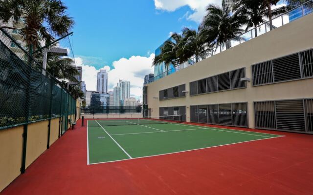 One Broadway Brickell Apartments by NUOVO