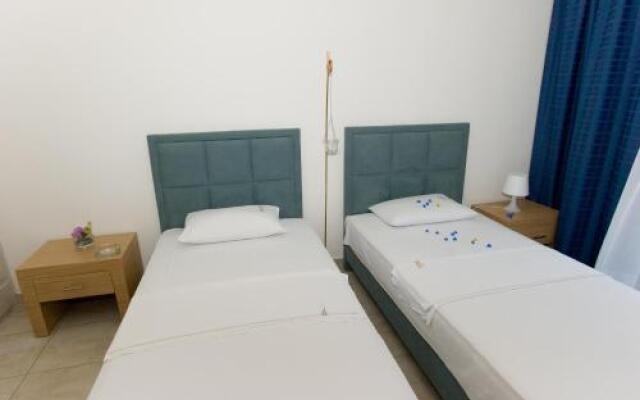 Paralio rooms