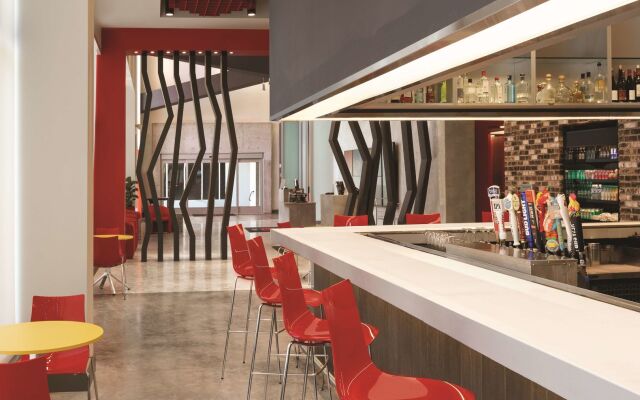 Kompose Boutique Hotel Miami Airport