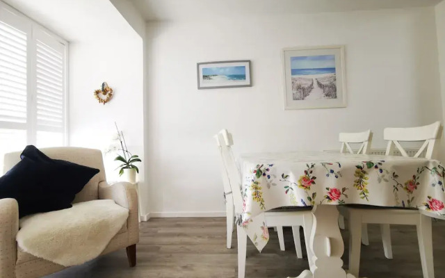 Sea View 3 Bedroom Seaside Property