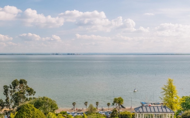 Muthu Westcliff Hotel (Near London Southend Airport)