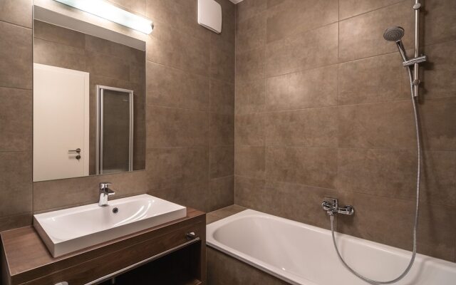 Apartment in Schladming With Balcony, Garage, Lift, Parking