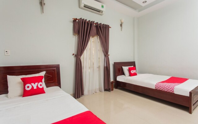 OYO 956 Hung Thinh Koreana Hotel