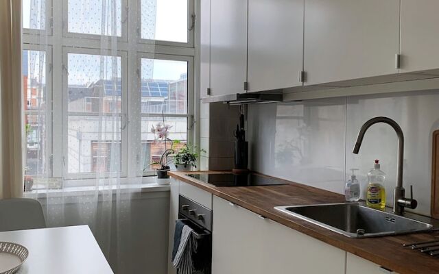 Apartment close to metro 1427-1