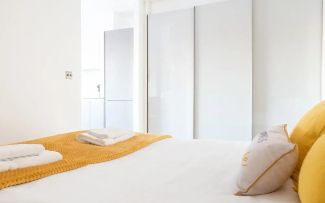 Platinum Apartment in Central Camden 9984