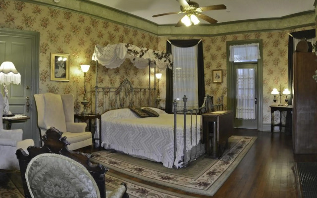 McFarlin House B&B
